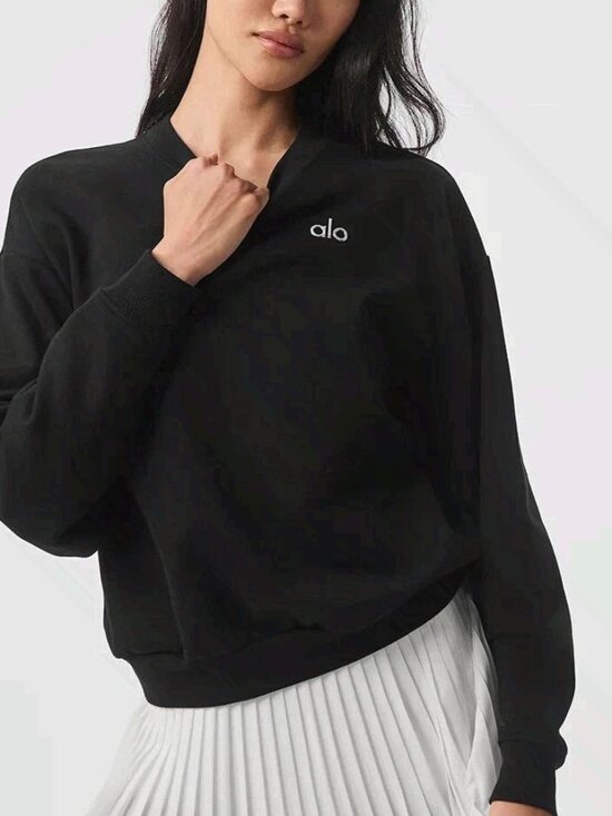 NWT Alo Yoga Accolade Crew Neck Pullover Black Size S